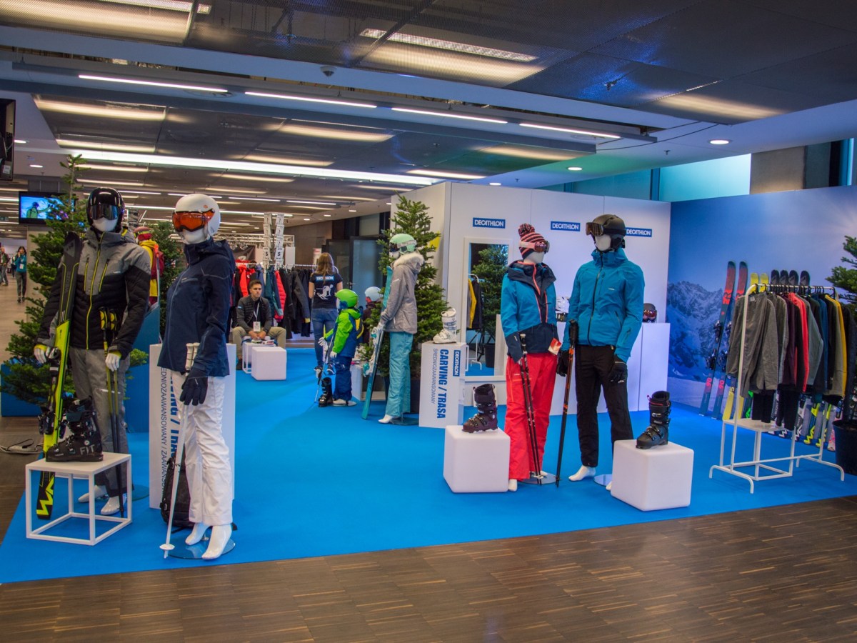 Sportowe stoisko targowe